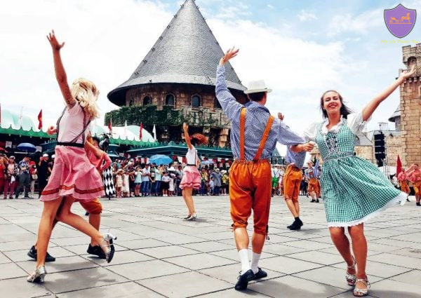 Da Nang to Ba Na Hills- Golden Bridge- Hoi An Private Taxi