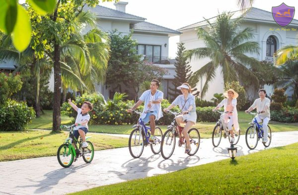 Da Nang to Vinpearl Land By Private Car- Hoi An Private Taxi