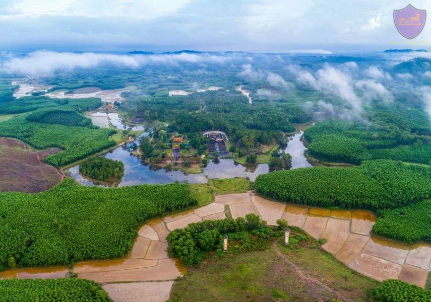 Hue Royal Tombs- Hoi An Private Taxi