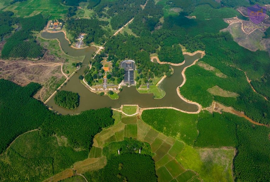 Gia Long Tomb- Hoi An Private Taxi