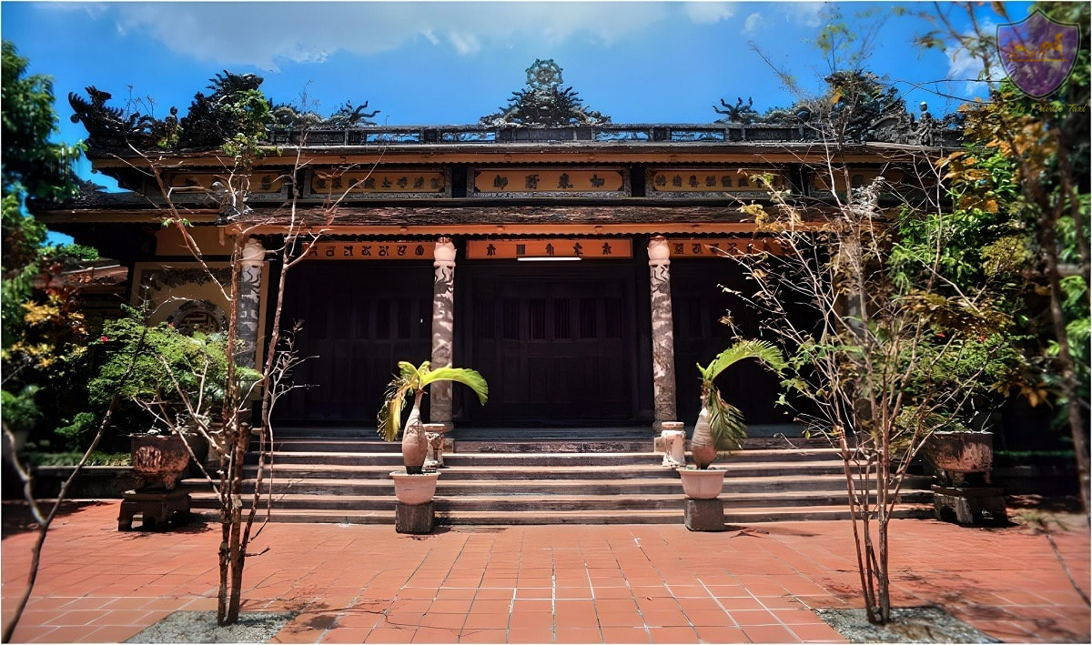 Hue Buddist Tour-Hoi An Private Taxi
