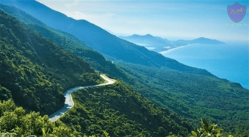 Danang airport to laguna lang co- Hoi an private taxi