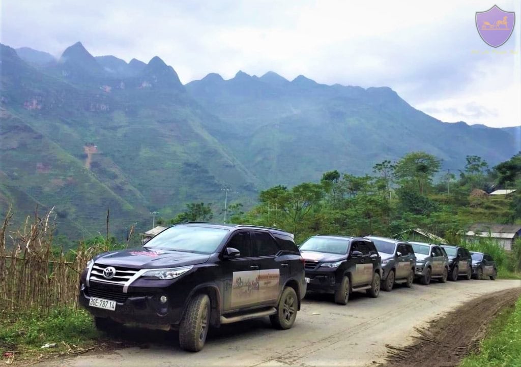 Danang airport to laguna lang co- Hoi an private taxi