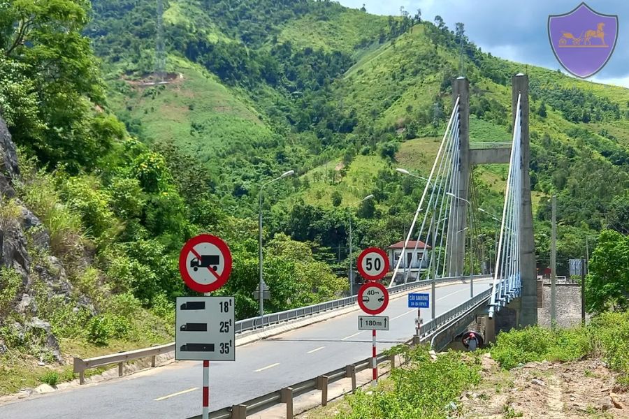 Dakrong Bridge Vietnam DMZ - Hoi An Private Taxi