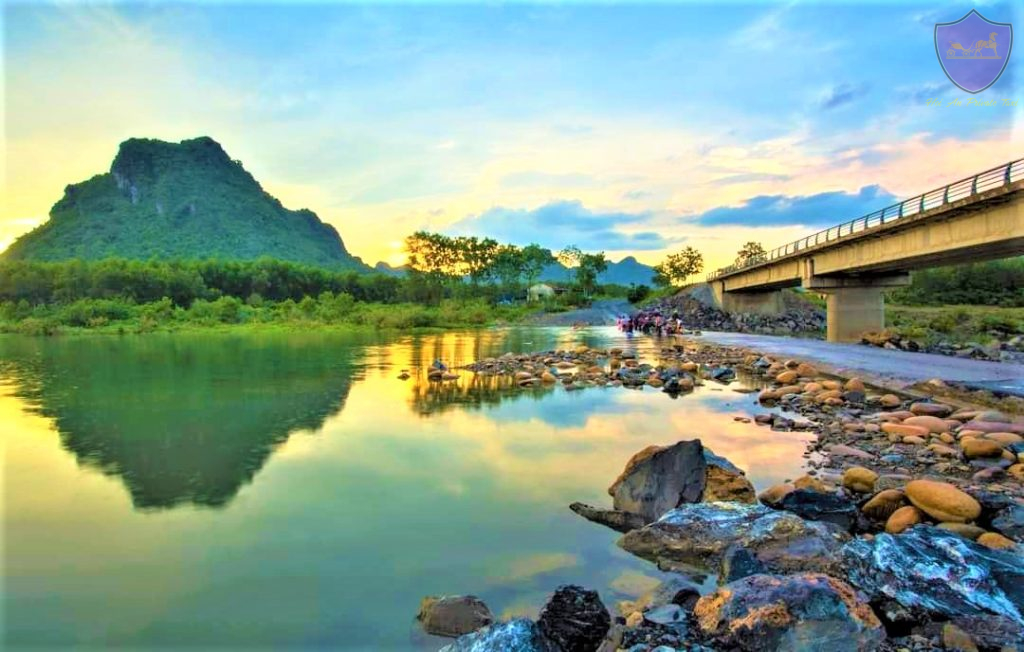 the rockpile hill-Hoi An Private Taxi
