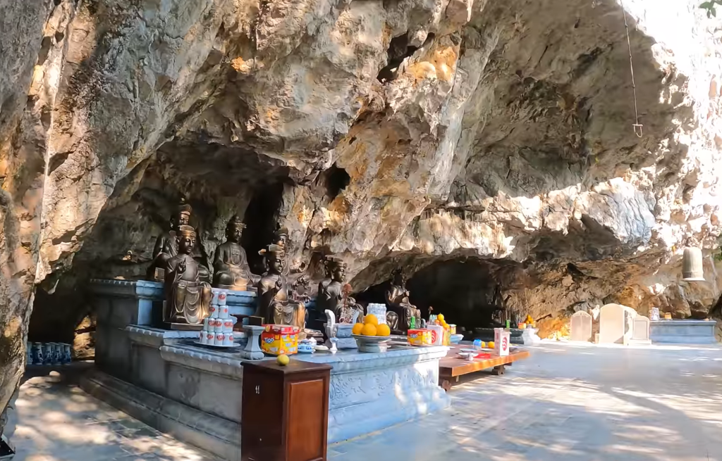 Ninh Binh cave-Hoi An Private Taxi