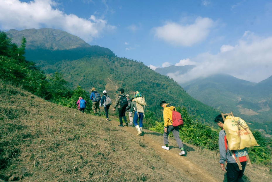 Do Quyen Waterfall Trail